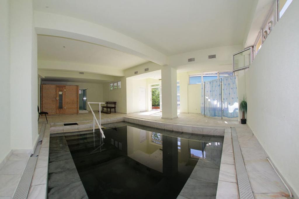Hotel International Băile Herculane Dış mekan fotoğraf