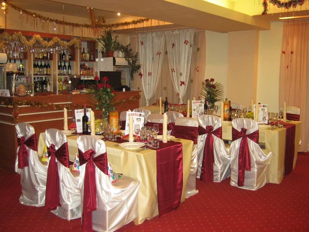 Hotel International Băile Herculane Dış mekan fotoğraf